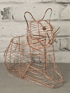 Copper Cat Wire Basket Organizer Metal Kitty Decor 11”